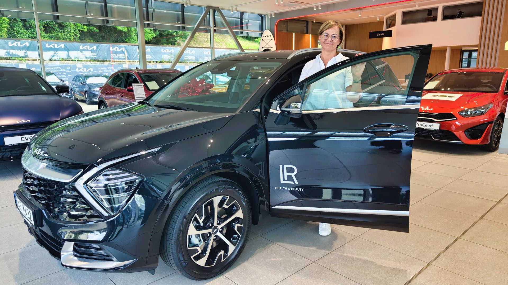 Pavla Šmídová, nové LR auto je tady!